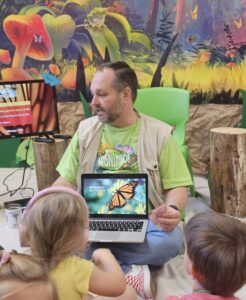 Pastor Rickie Wilson teaches at Vacation Bible School.